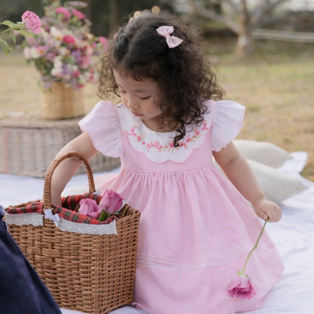Petal charm dress